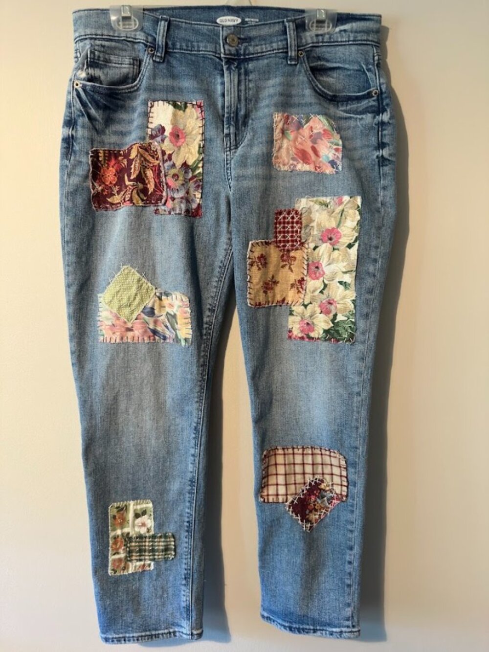 Old Navy Upcycled Denim Patchwork Jeans, Womens sz 10, Boyfriend style